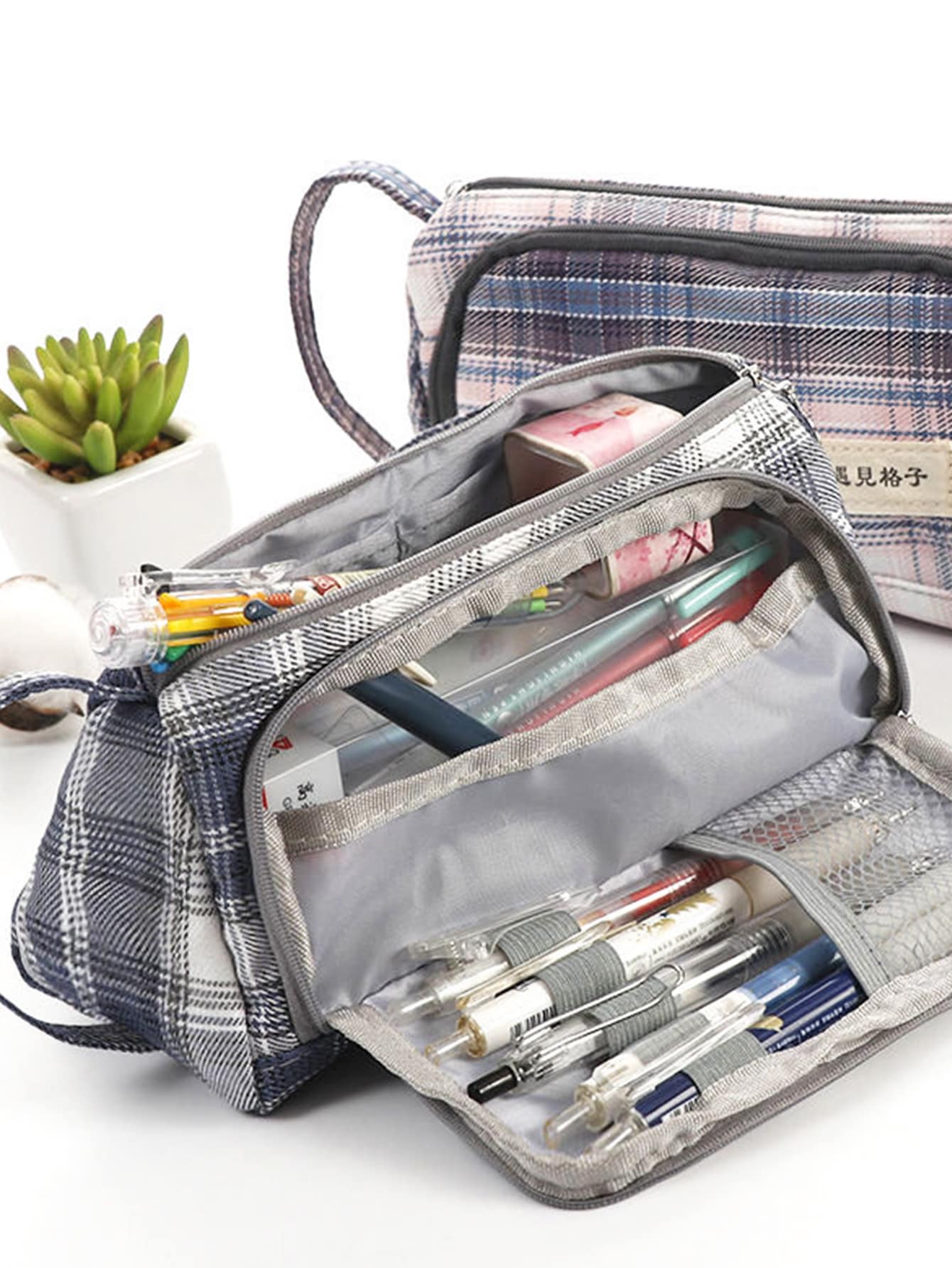 1pc Plaid Pattern Pencil Bag - Grey - View 1