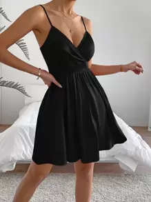 SHEIN Privé 素色吊帶連衣裙