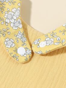 Bebé 1 pieza Babero con patrón floral ribete en abanico - Mostaza Amarilla - Ver 5