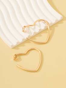 Còng tai thiết kế trái tim - Vàng - Xem 2