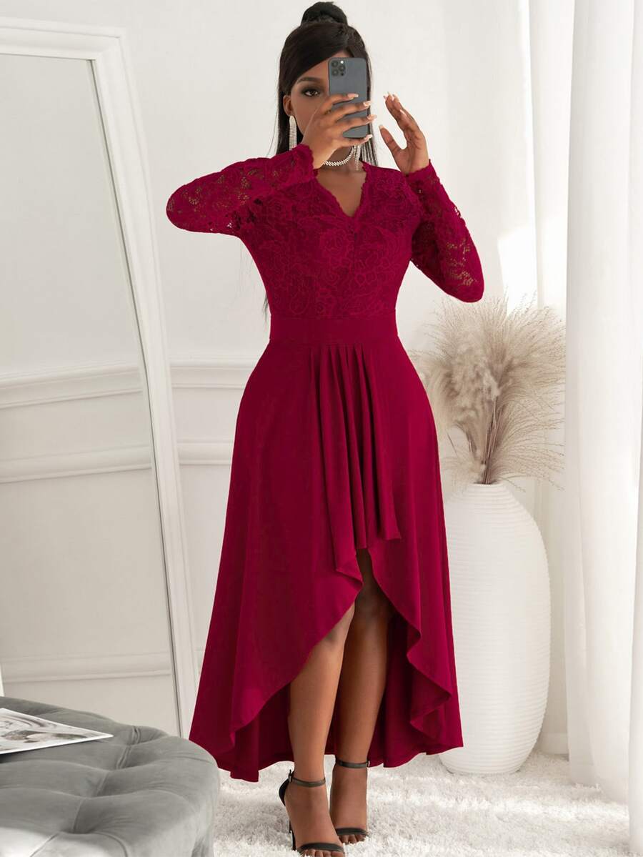 Kleid mit Kontrast Spitzen, Stufensaum - Rosenrot - Übersicht 1