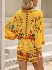 SHEIN VCAY Floral Print Batwing Sleeve Blouse & Shorts - Yellow - View 2