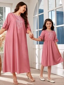 Mulvari Plus Geo Print Tunic Dress - Pink - View 7