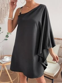 SHEIN VCAY Asymmetrical Neck Trumpet Sleeve Chain Detail Dress - Black - View 4