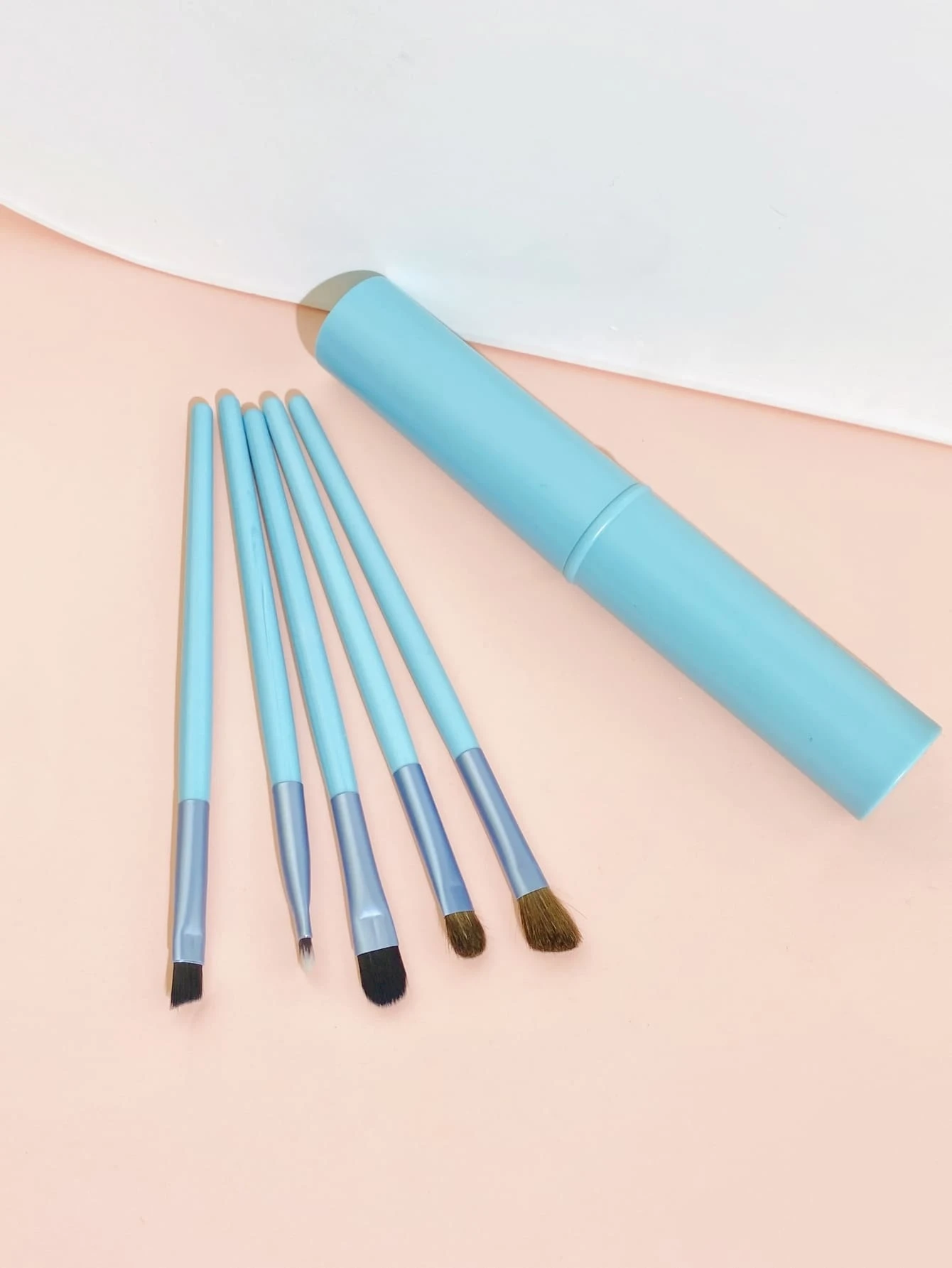 5件套化妆刷套装带收纳盒，化妆刷套装，化妆刷包，化妆刷套装，全套化妆工具，化妆刷套装，全套化妆工具，刷子套装，化妆刷套装，化妆礼盒套装