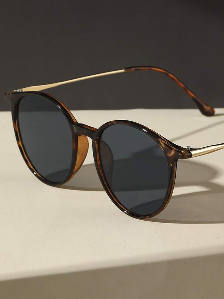 1 par de gafas de sol redondas retro con protección UV para mujeres, ideales para festivales de música, playas y otras ocasiones, adecuadas para combinar con suéteres, vaqueros, pantalones de chándal, sudaderas, chaquetas, vestidos y camisas de manga larga, de moda y versátiles, elegantes y adecuadas para salidas familiares, vacaciones de viaje, vacaciones de playa de verano, actividades al aire talla grande. - Gris - Añade 4