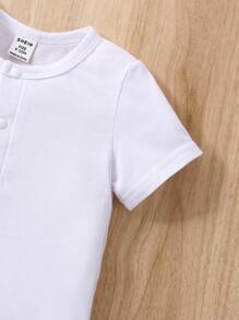 Baby Boy Solid Tee & Roll Up Hem Shorts - Multicolor - View 3