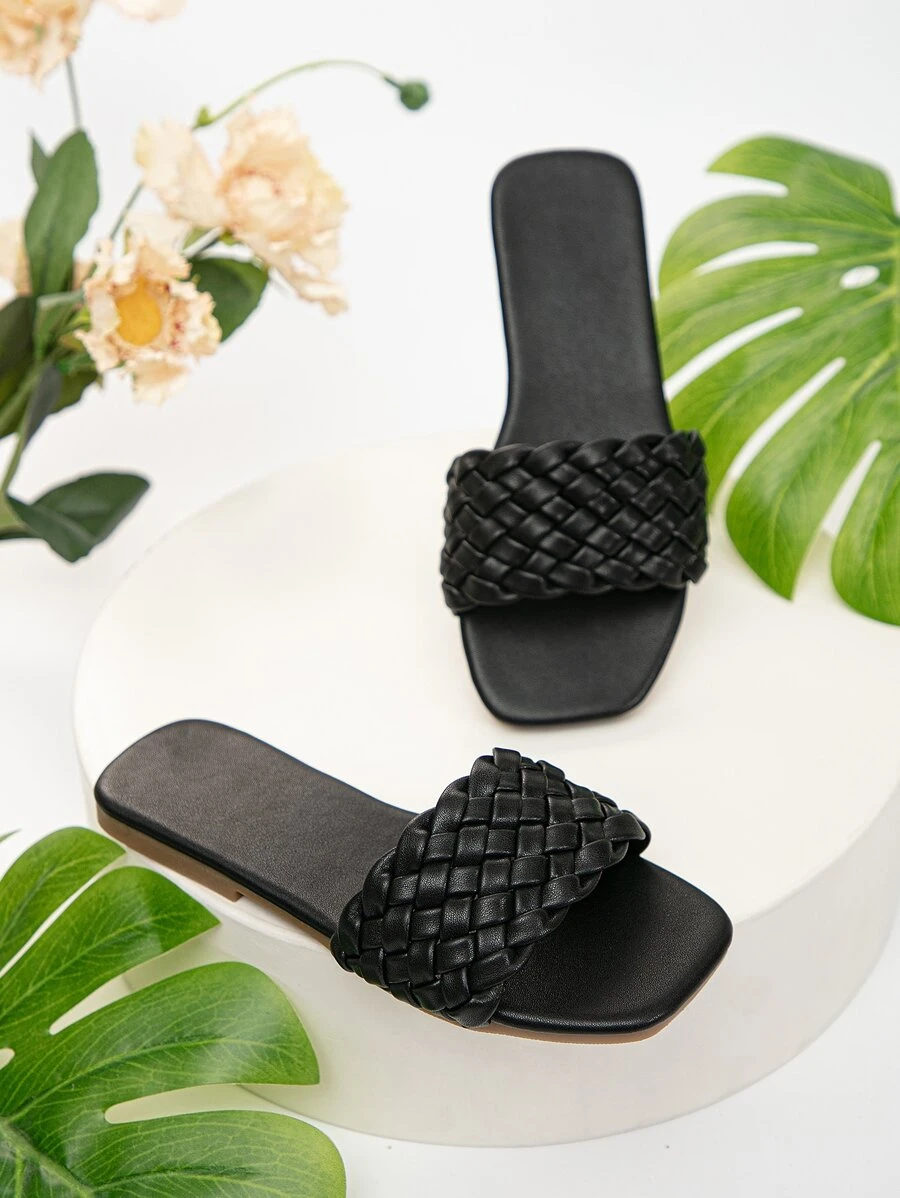 noir vacances Pantoufles pour à détail tresse à bande unique Pantoufles - Noir - Voir 1