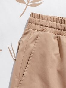 Manfinity VCAY 男士热带印花T恤和抽绳短裤夏季套装 - 彩色 - 查看 4