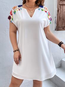 SHEIN VCAY 大碼花卉刺繡流蘇邊蝙蝠袖洋裝不附腰帶 - 白色 - 查看 4