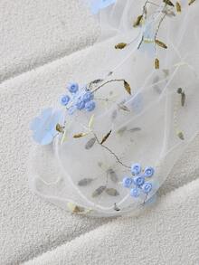 Floral Decor Leaf Embroidered Crew Socks - Multicolor - View 6