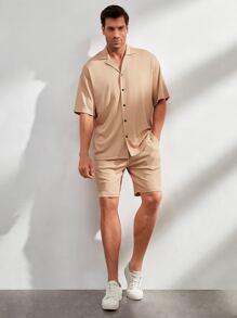 Manfinity 男士羅紋針織西裝領素色襯衫和短褲