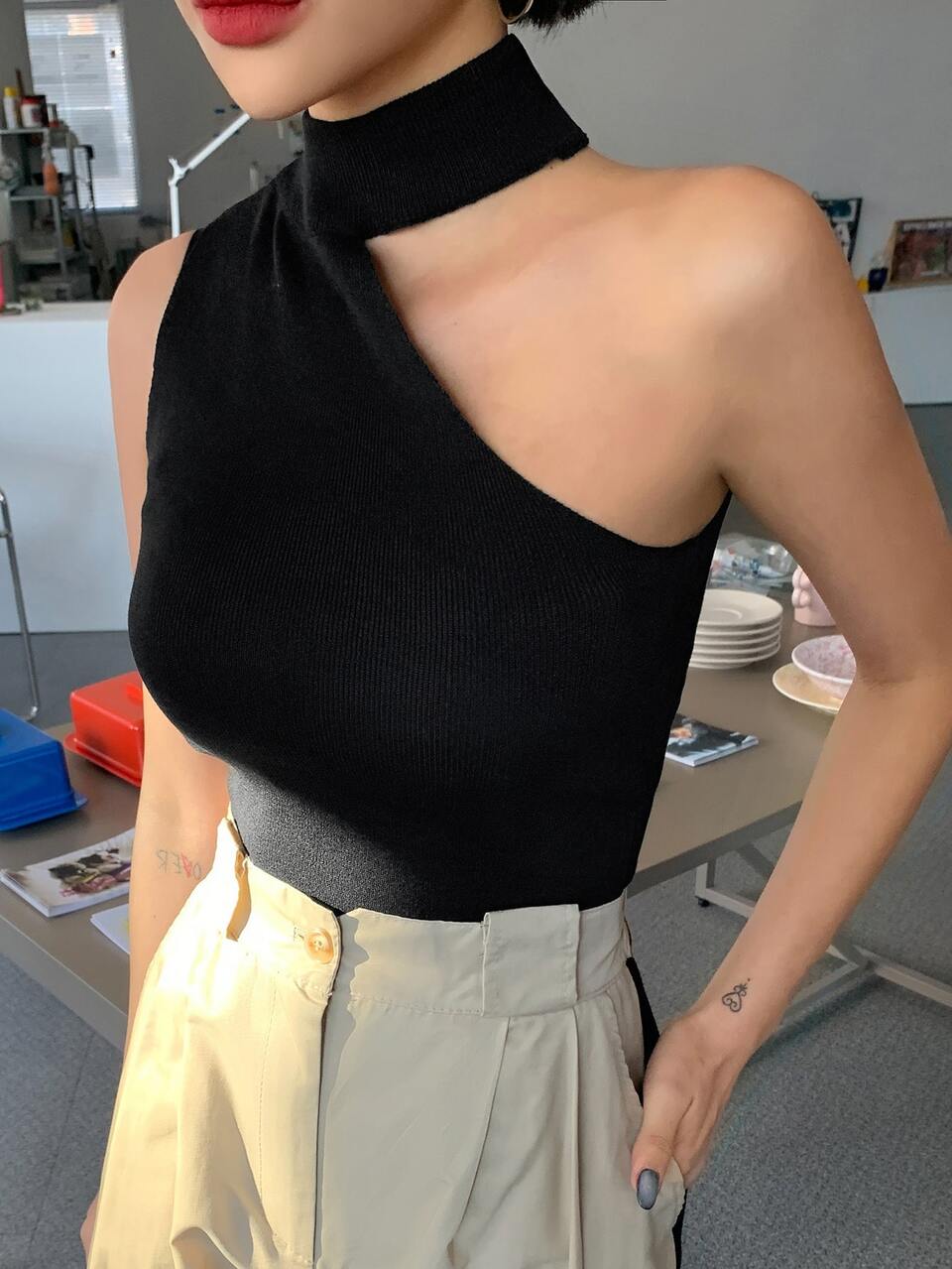 Mock Neck Sleeveless Asymmetrical Top Summer Sexy Women Tops