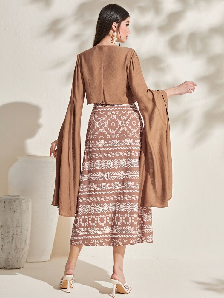 Floral & Geo Print Cami Dress & Cloak Sleeve Jacket 2 Piece Set