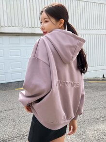 DAZY Áo hoodie dây rút hở vai họa tiết chữ, quần áo nữ mùa thu - Màu Lilac Tím - Xem 1