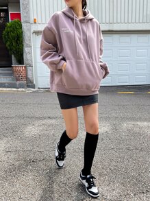 DAZY Áo hoodie dây rút hở vai họa tiết chữ, quần áo nữ mùa thu - Màu Lilac Tím - Xem 4