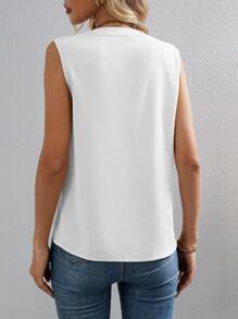 SHEIN Clasi Contrast Trim Notched Neckline Sleeveless Blouse - White - View 2