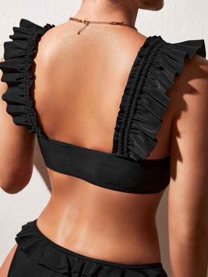 Top de bikini à volants pour l'été