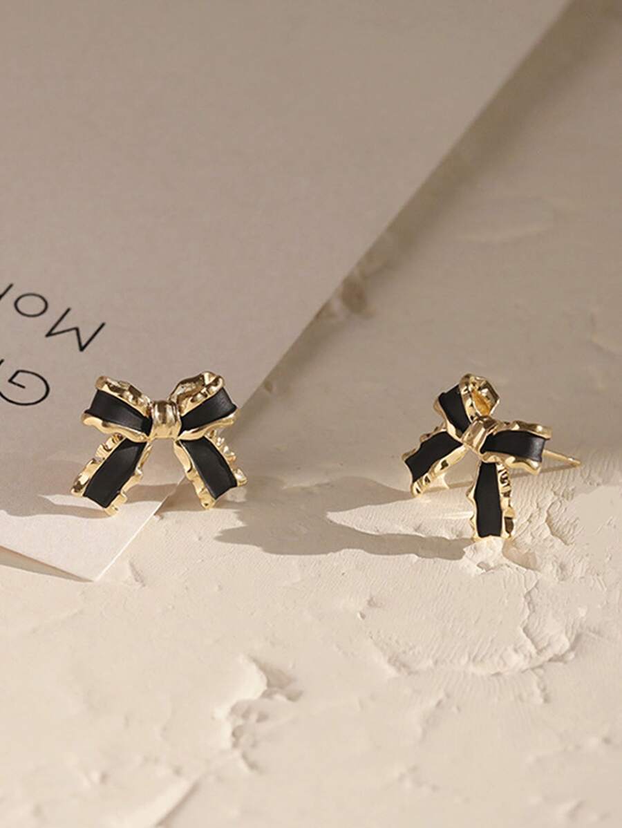 Bow Stud Earrings