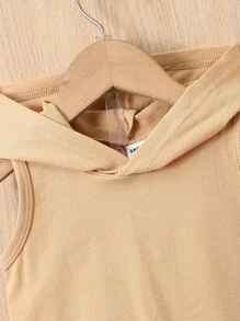 男嬰補丁細節連帽背心上衣和短褲