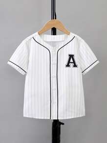 SHEIN 男小童白色條紋圖案字母標識運動休閒襯衫帶常規袖和V領翻領適合夏天 - 白色 - 查看 1