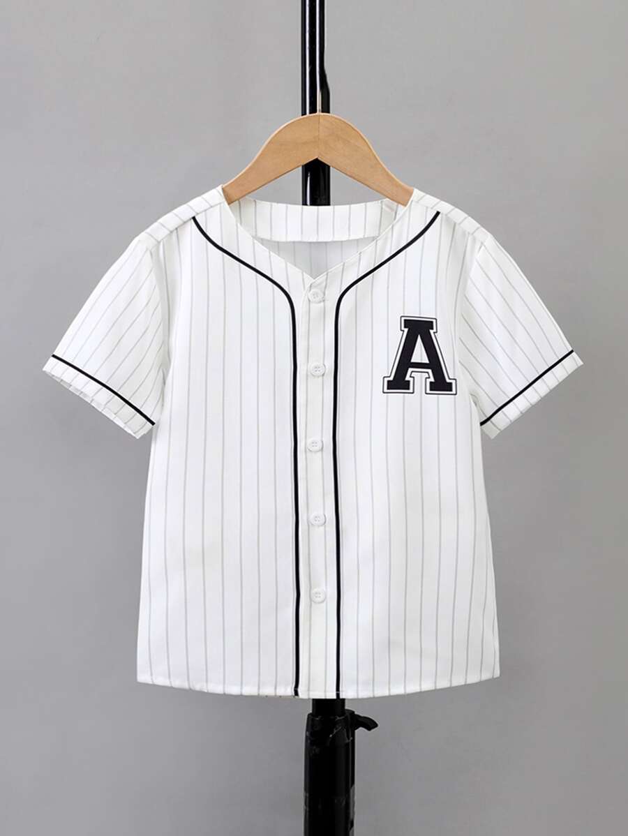 SHEIN 男小童白色條紋圖案字母標識運動休閒襯衫帶常規袖和V領翻領適合夏天 - 白色 - 查看 1