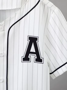 SHEIN 男小童白色條紋圖案字母標識運動休閒襯衫帶常規袖和V領翻領適合夏天 - 白色 - 查看 5