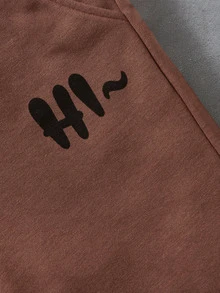 SHEIN 男孩卡通圖案T恤和字母圖案短褲