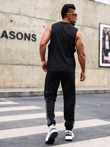 Manfinity Running Men Letter Graphic Sports Tank Top Workout Tops - Black - View 2