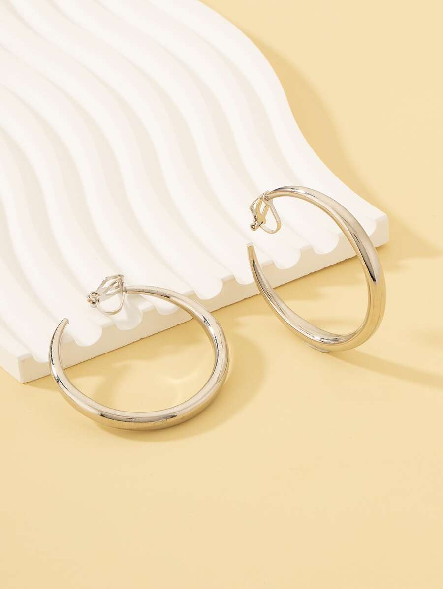 1 Pair Fashionable Simple Metal Round Clip On Earrings (No Pierced Ears Required) - Silver - View 1
