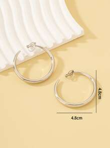 1 Pair Fashionable Simple Metal Round Clip On Earrings (No Pierced Ears Required) - Silver - View 4