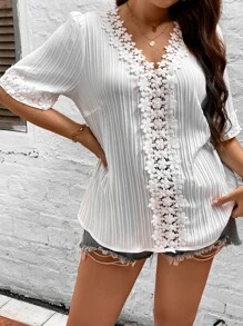 SHEIN LUNE 大碼拼接水溶蕾絲襯衫 - 白色 - 查看 3