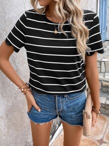 SHEIN LUNE 條紋印花T恤 - 黑色 - 查看 1