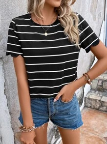 SHEIN LUNE 條紋印花T恤 - 黑色 - 查看 4