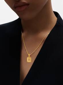 1入組字母細節矩形吊墜項鏈,不銹鋼首飾類 - 金黃色 - 查看 5