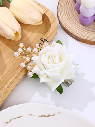 珍珠和花朵裝飾髮夾