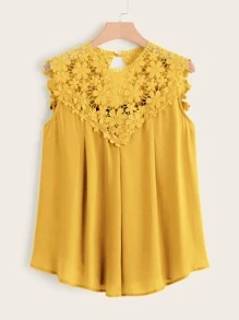 SHEIN Clasi Plus Guipure Lace Yoke Sleeveless Blouse - Yellow - View 1