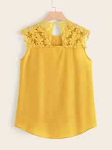 SHEIN Clasi Plus Guipure Lace Yoke Sleeveless Blouse - Yellow - View 2