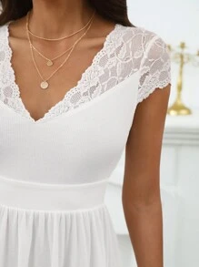 SHEIN Frenchy 蕾絲拼接A字連衣裙 - 白色 - 查看 4