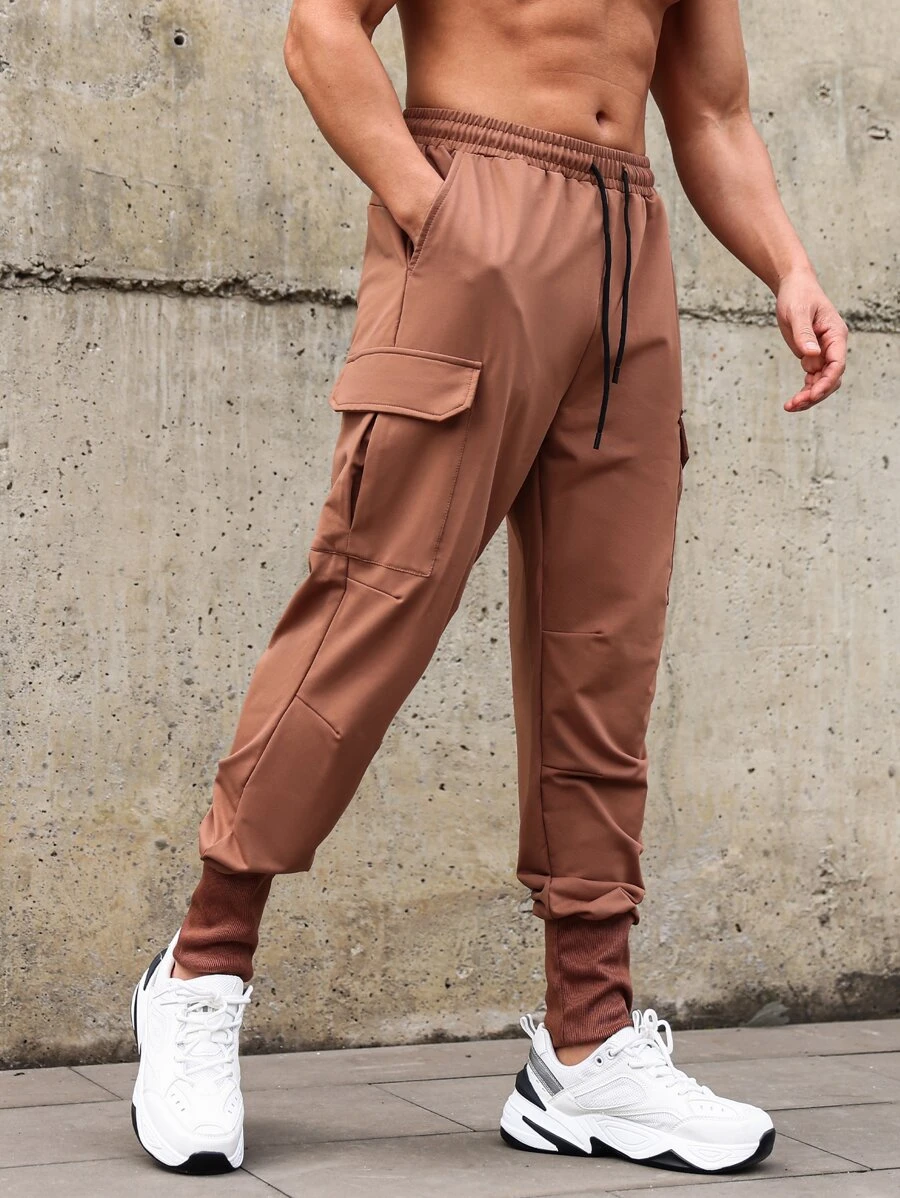 Men Flap Pocket Side Drawstring Waist Cargo Trousers - Brown - View 1