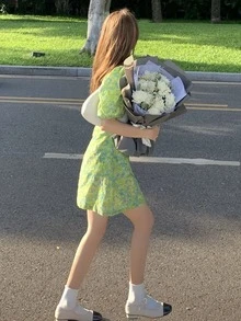 Allover Floral Puff Sleeve Dress - Lime Green - View 2