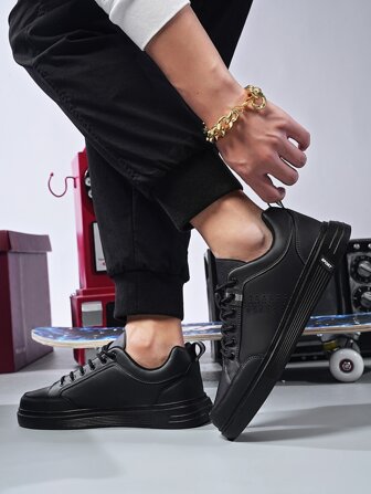 Men Lace Up Skate Shoes, Sporty Outdoor Black Sneakers