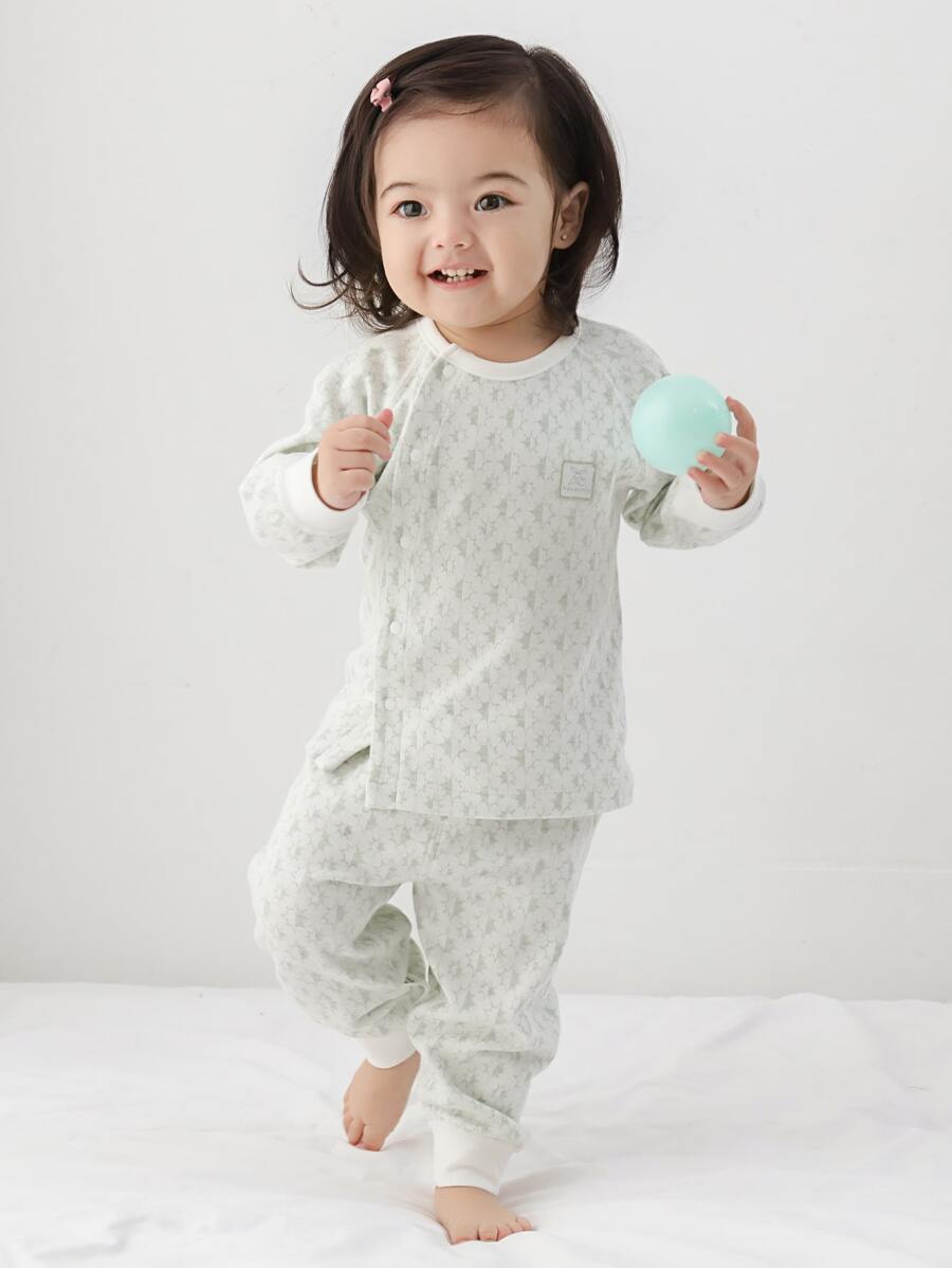 嬰兒滿版印花T恤和褲子 - 綠色 - 查看 1