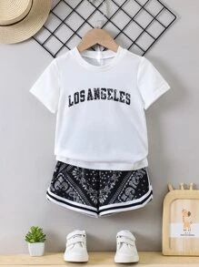 SHEIN 小男童字母圖案T恤和條紋圖案佩斯利印花短褲