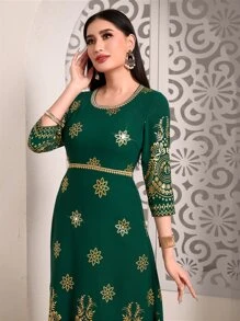 Divindia Floral Print Kurta Top & Trousers - Green - View 5