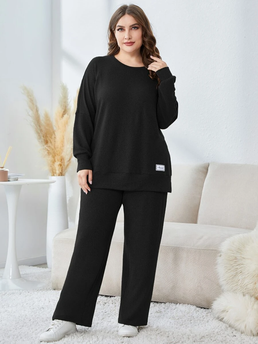 Mulvari 字母拼接落肩卫衣和裤子两件套