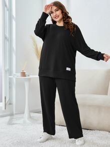 Mulvari 字母拼接落肩卫衣和裤子两件套