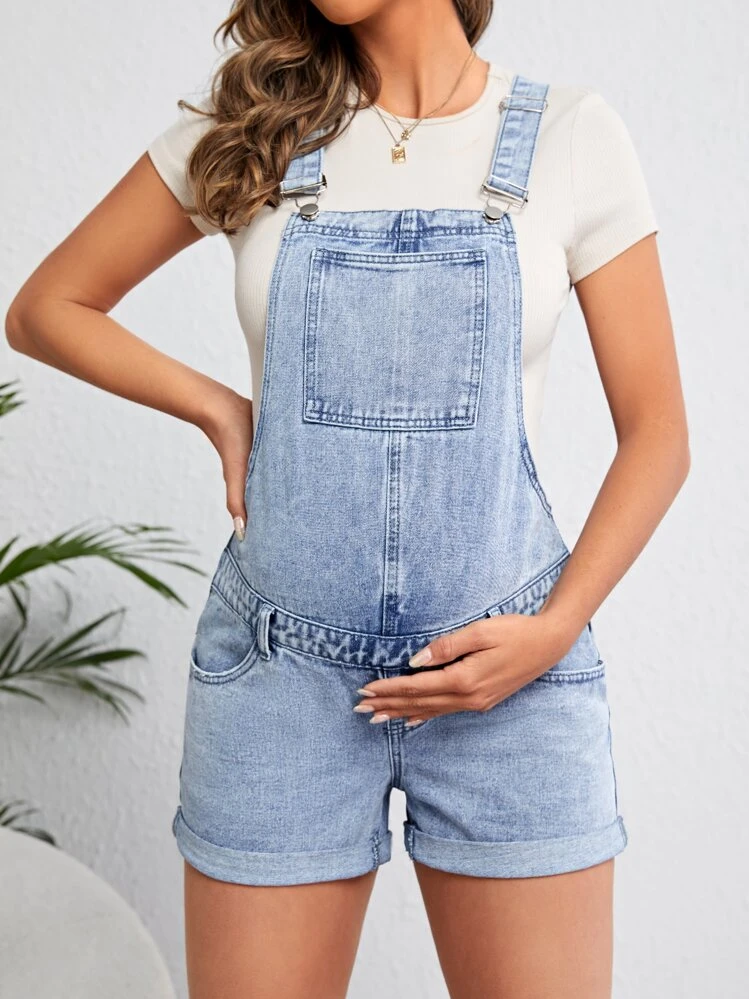 SHEIN รอมเปอร์ สำหรับหญิงตั้งครรภ์ มีกระเป๋า ชายพับ เดนิม เอี๊ยม (ไม่รวมเสื้อยืด) - สียีนส์อ่อน - ดู 1
