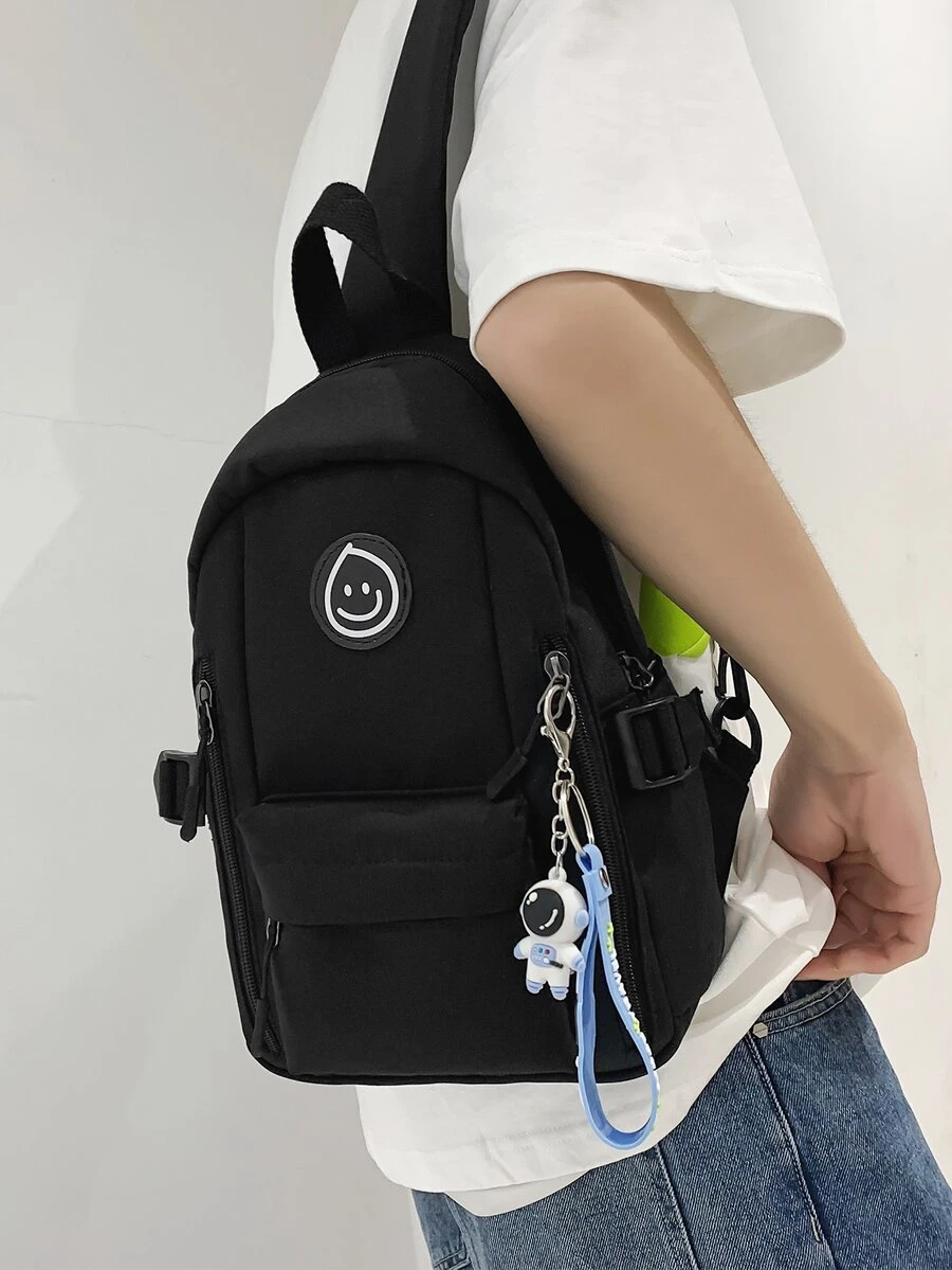 APASTTCA Mini bandolera decorativa con parche de letras para hombre con bolso con dije en el pecho - Negro - Ver 1