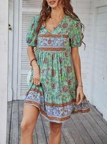 SHEIN LUNE Vestido smock con estampado floral de cuello con cordón bajo con fruncido - Verde - Ver 4